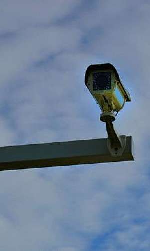 Instalação de câmeras de vigilância Instalação de câmeras de vigilância